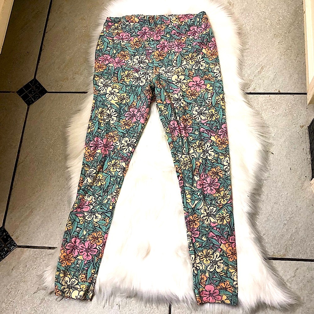 LULAROE PRINT LEGGINGS - Picture 5 of 6